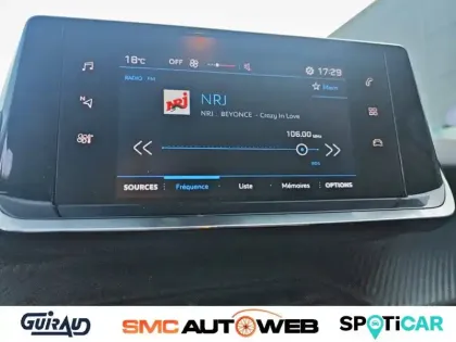 Photo 18 Peugeot 208  PureTech 100 S&S EAT8