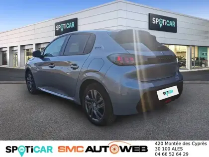 Photo 54 Peugeot 208  PureTech 100 S&S EAT8