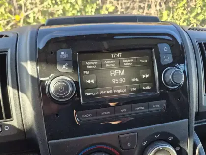 Photo 30 Citroën Jumper  TOLE 35 L2H2 BLUEHDi 140 S&S BVM6