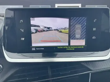 Photo 23 Peugeot 2008  PureTech 130 S&S EAT8