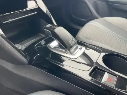 Photo 20 Peugeot 2008  PureTech 130 S&S EAT8