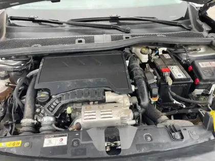 Photo 9 Peugeot 2008  PureTech 130 S&S EAT8