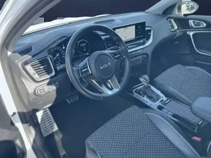 Photo 15 Kia Xceed  1.6 GDi PHEV 141ch DCT6