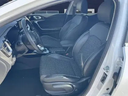 Photo 13 Kia Xceed  1.6 GDi PHEV 141ch DCT6