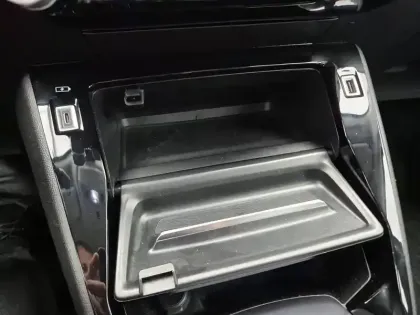 Photo 74 Peugeot 2008  PureTech 130 S&S EAT8