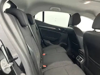 Photo 49 Renault Megane  IV Berline Blue dCi 115 EDC