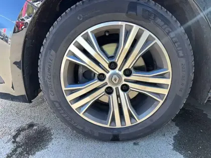 Photo 15 Renault Megane  IV Berline Blue dCi 115 EDC