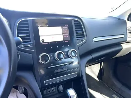 Photo 11 Renault Megane  IV Berline Blue dCi 115 EDC