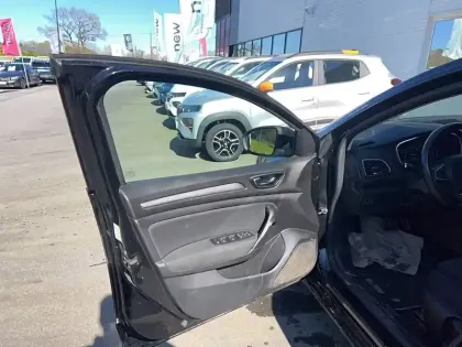 Photo 10 Renault Megane  IV Berline Blue dCi 115 EDC