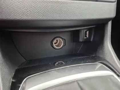 Photo 13 Peugeot 308  BlueHDi 130ch S&S BVM6