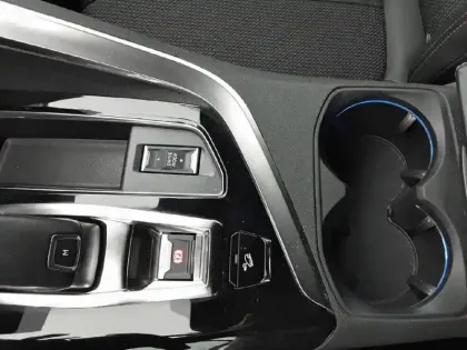 Photo 26 Peugeot 3008  Puretech 130ch S&S EAT8