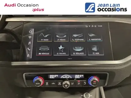 Photo 35 Audi Q3  45 TFSIe 245 ch S tronic 6