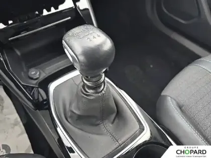 Photo 18 Peugeot 2008  BlueHDi 110 S&S BVM6