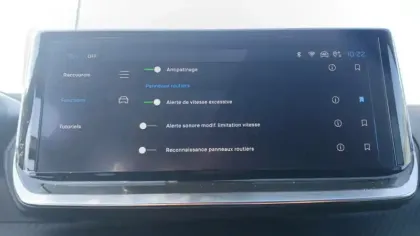 Photo 23 Peugeot 2008  PureTech 130 S&S EAT8