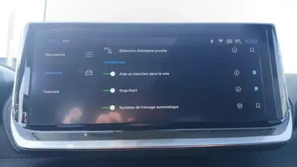 Photo 22 Peugeot 2008  PureTech 130 S&S EAT8