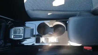 Photo 28 Peugeot 2008  PureTech 130 S&S EAT8