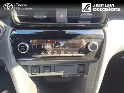 Photo 13 Toyota Yaris  Cross Hybride 130h AWD-i