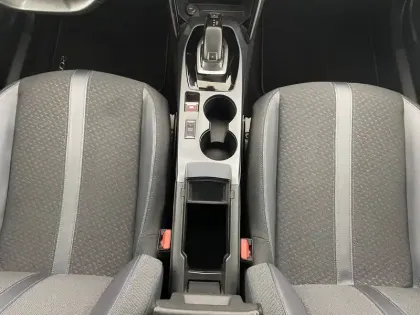 Photo 29 Peugeot 2008  BlueHDi 130 S&S EAT8