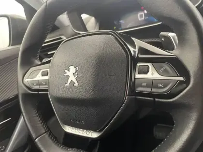 Photo 28 Peugeot 2008  BlueHDi 130 S&S EAT8