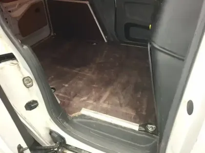 Photo 25 Peugeot Partner  FOURGON STANDARD 650 KG BLUEHDI 100 S&S BVM6