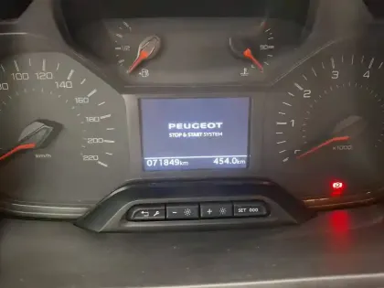 Photo 33 Peugeot Partner  FOURGON STANDARD 650 KG BLUEHDI 100 S&S BVM6