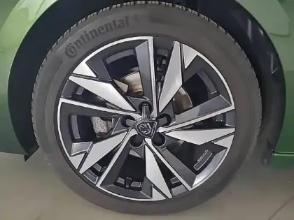 Photo 12 Peugeot 308  PureTech 130ch S&S EAT8