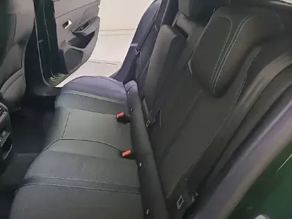 Photo 11 Peugeot 308  PureTech 130ch S&S EAT8