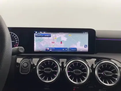 Photo 20 Mercedes Classe A  250 e Hybrid EQ