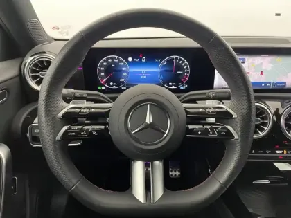 Photo 22 Mercedes Classe A  250 e Hybrid EQ