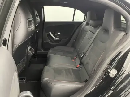 Photo 15 Mercedes Classe A  250 e Hybrid EQ