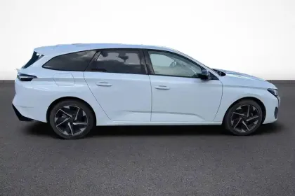 Photo 6 Peugeot 308  SW PureTech 130ch S&S EAT8