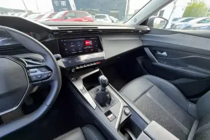 Photo 19 Peugeot 308  SW PureTech 130ch S&S EAT8