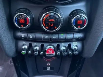 Photo 21 Mini Mini Hatch 3 Portes Cooper S 178 ch DKG7