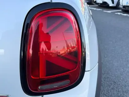 Photo 32 Mini Mini Hatch 3 Portes Cooper S 178 ch DKG7