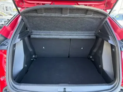 Photo 5 Peugeot 2008  Hybrid 136 e-DCS6