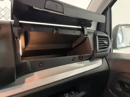 Photo 17 Peugeot Expert  FGN XL DIESEL 150 CH AUTOMATIQUE