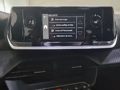 Photo 22 Peugeot 208  PureTech 75 S&S BVM5