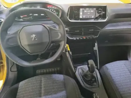 Photo 62 Peugeot 208  PureTech 75 S&S BVM5