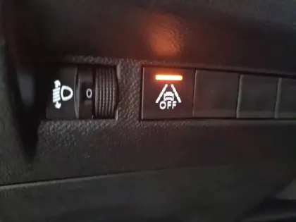 Photo 26 Peugeot 208  PureTech 75 S&S BVM5