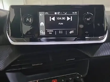 Photo 19 Peugeot 208  PureTech 75 S&S BVM5