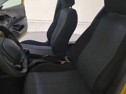 Photo 11 Peugeot 208  PureTech 75 S&S BVM5