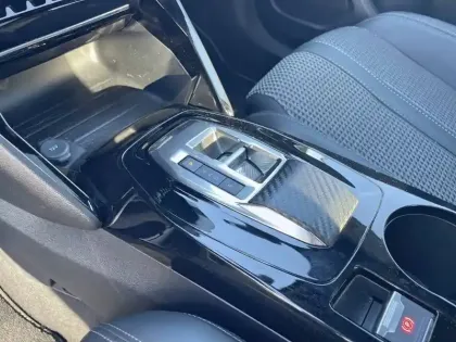 Photo 21 Peugeot 2008  Electrique 136 ch