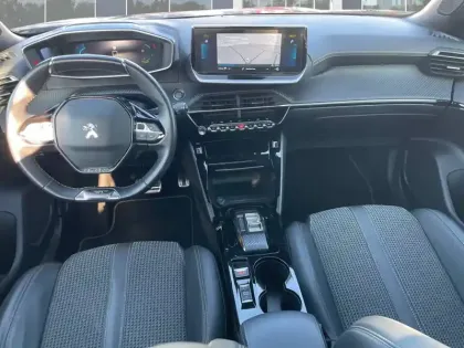 Photo 12 Peugeot 2008  Electrique 136 ch