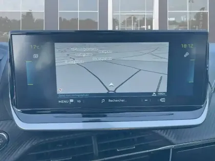 Photo 24 Peugeot 2008  Electrique 136 ch