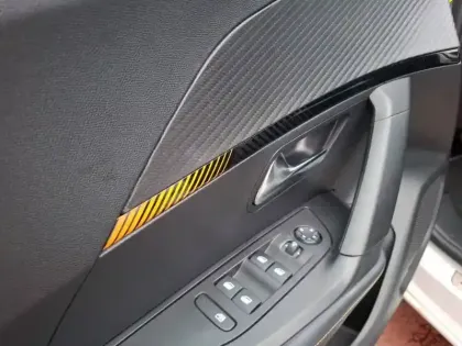 Photo 14 Peugeot 2008  Electrique 136 ch