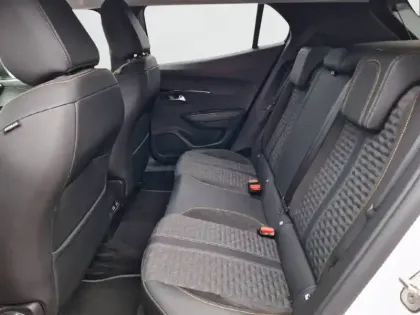 Photo 11 Peugeot 2008  Electrique 136 ch