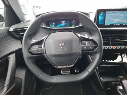 Photo 37 Peugeot 2008  Electrique 136 ch