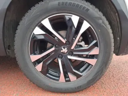 Photo 12 Peugeot 2008  Electrique 136 ch