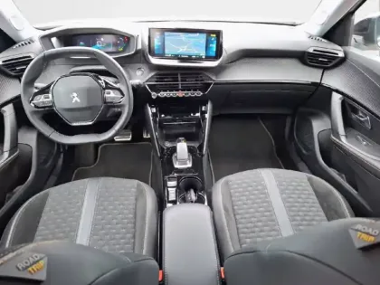 Photo 36 Peugeot 2008  Electrique 136 ch