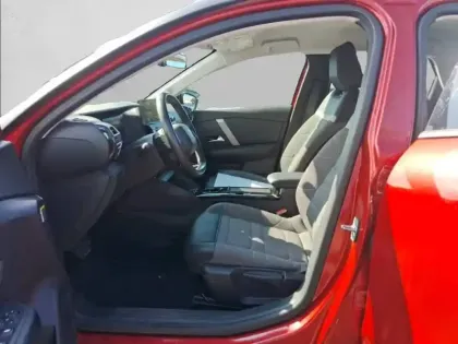 Photo 10 Citroën C4 e- 136 ch Automatique